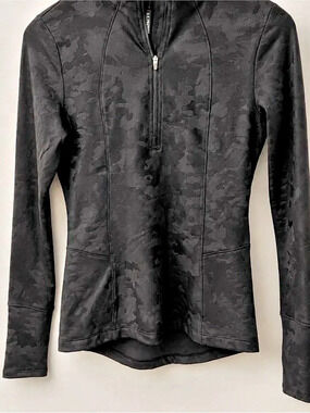 Spyder Women’s Black Camo Half-Zip Pullover XL